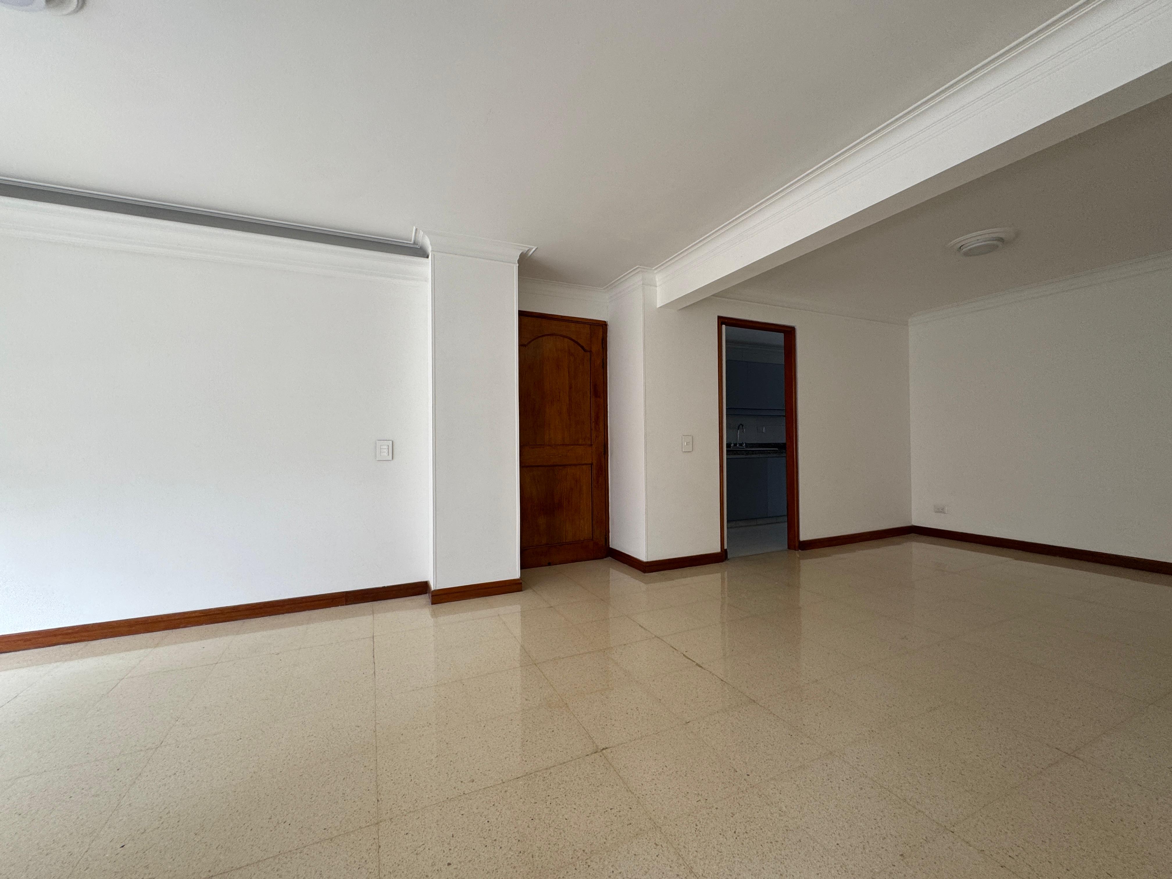 Arriendo Apartamento Laureles