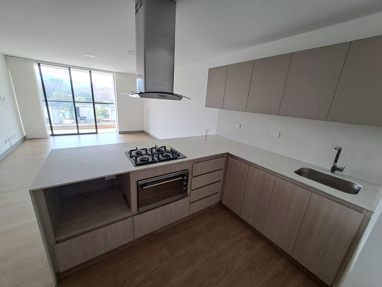 ARRIENDO APARTAMENTO ENVIGADO AV LAS VEGAS
