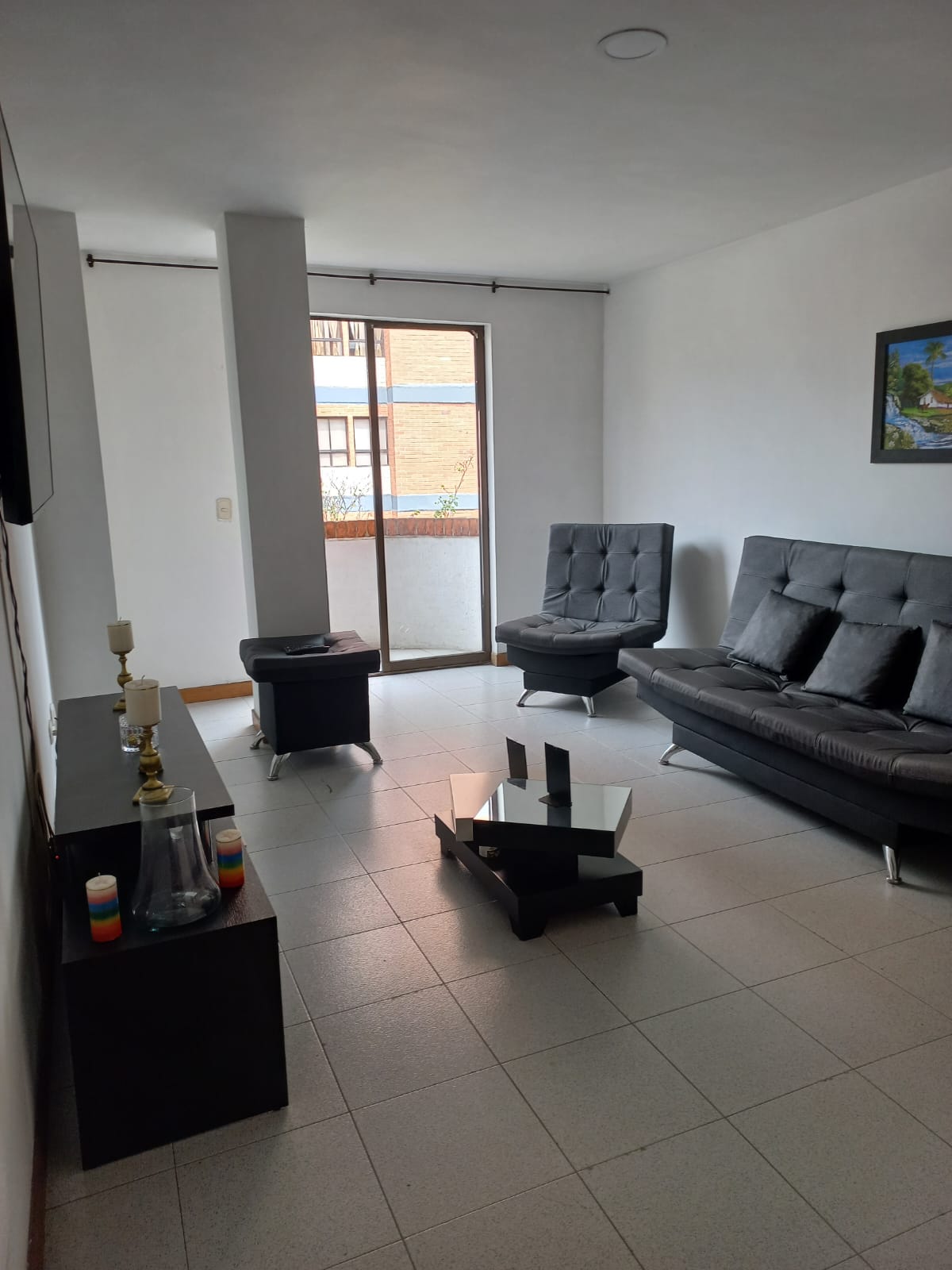 VENDO APARTAMENTO LA AMERICA