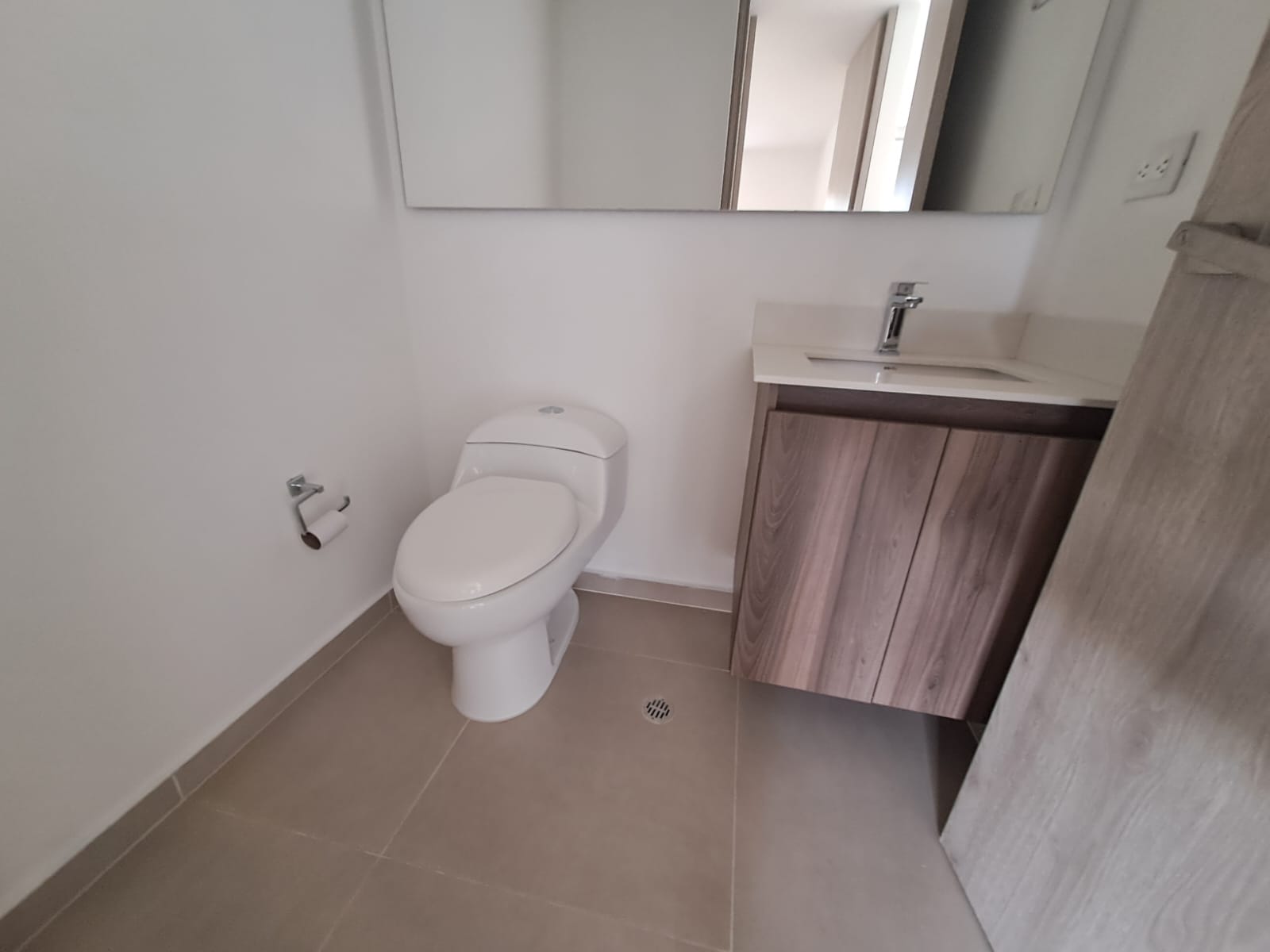 ARRIENDO APARTAMENTO POBLADO  LOS BALSOS