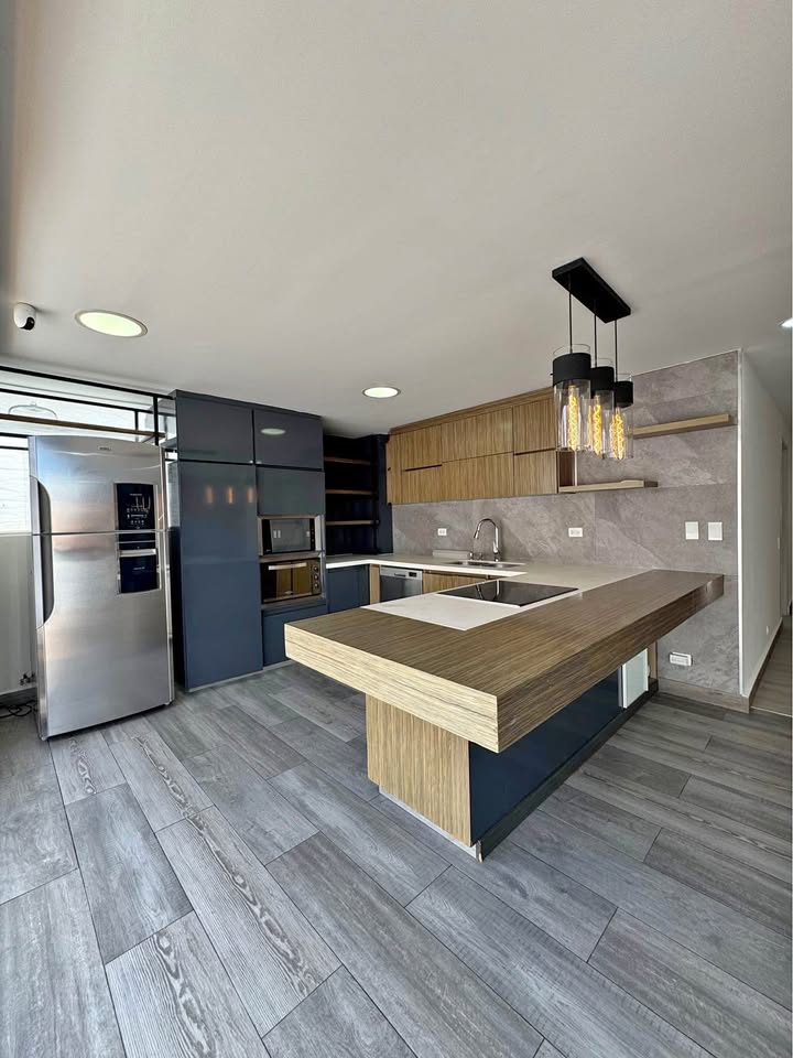 VENDO APARTAMENTO EN ENVIGADO
