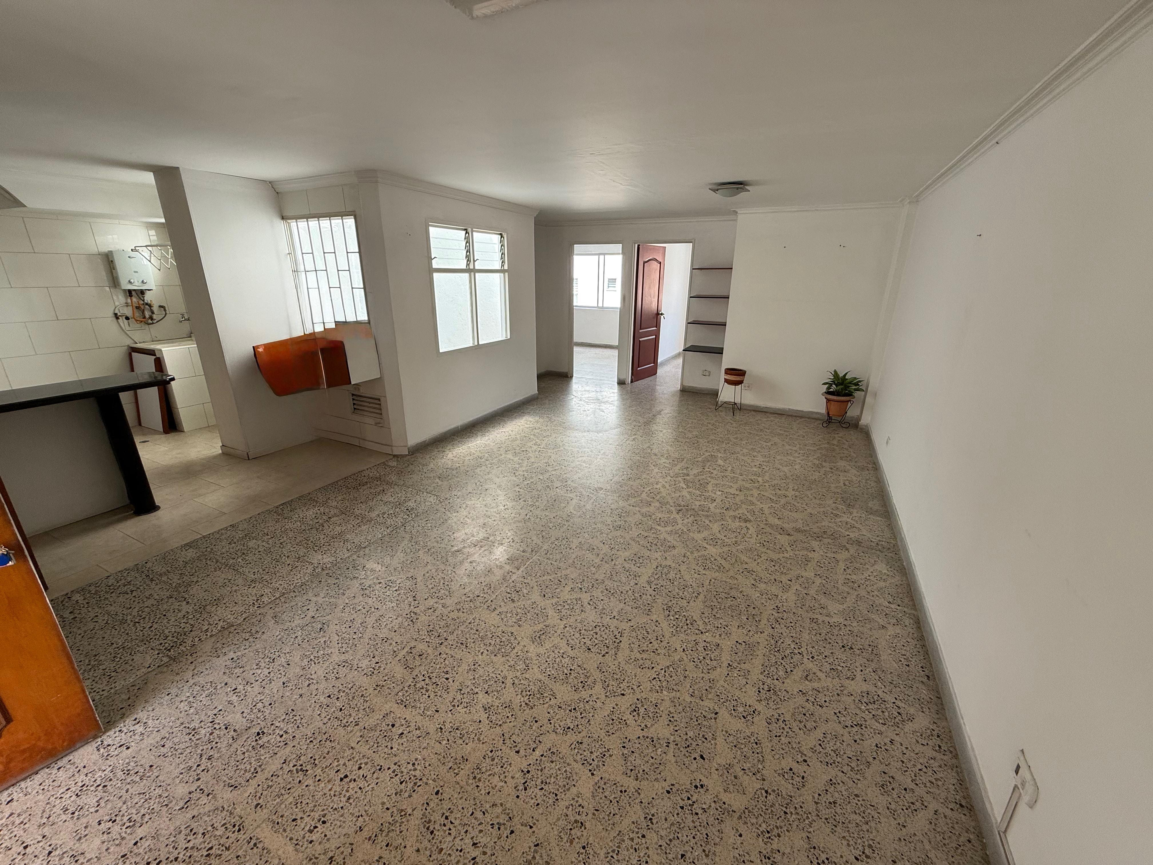 ARRIENDO APARTAMENTO EN LAURELES EL NOGAL