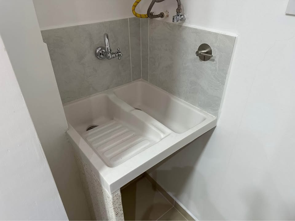 VENDO APARTAMENTO EN SANTA MONICA