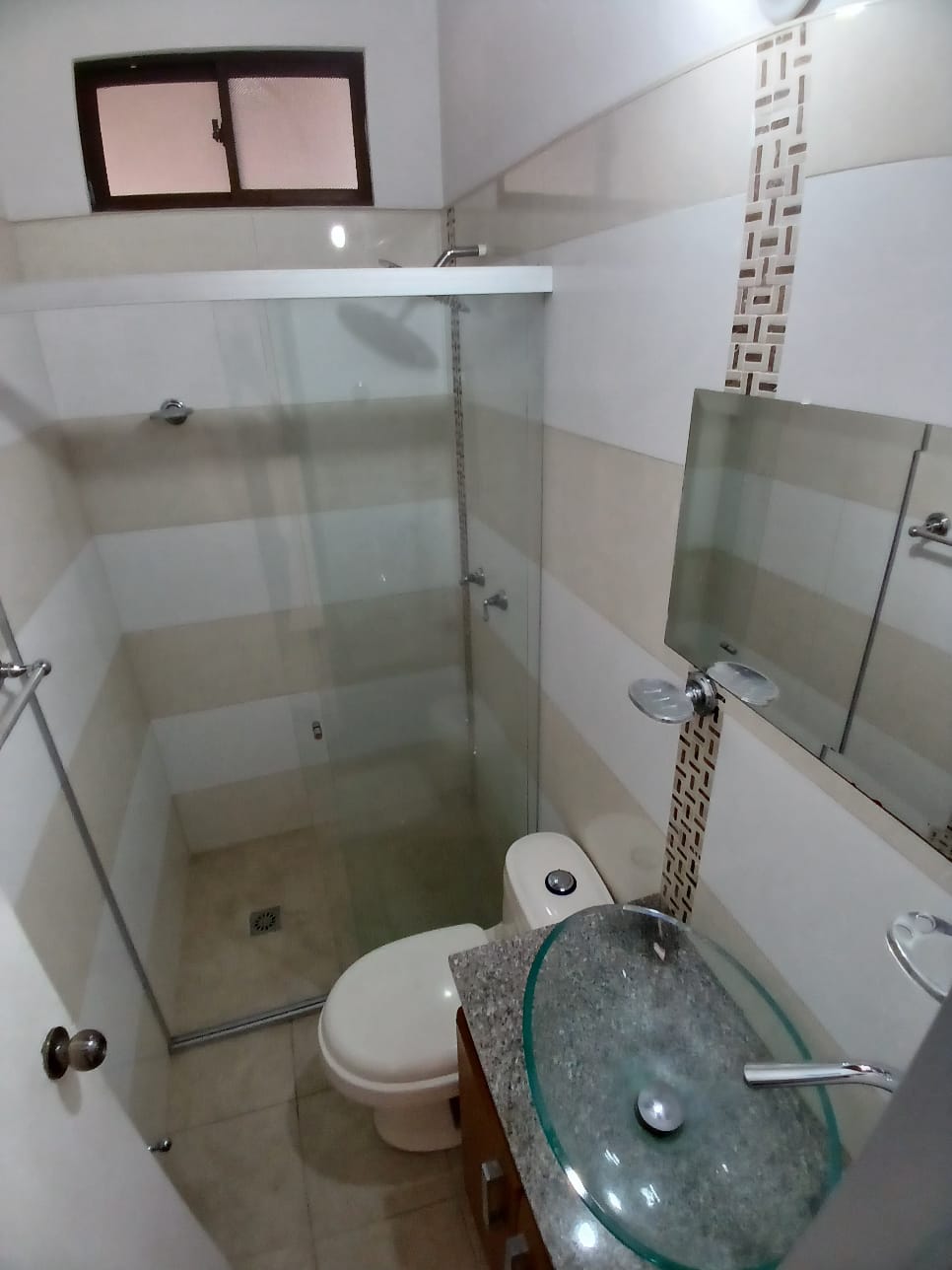 ARRIENDO CASA EN LAURELES