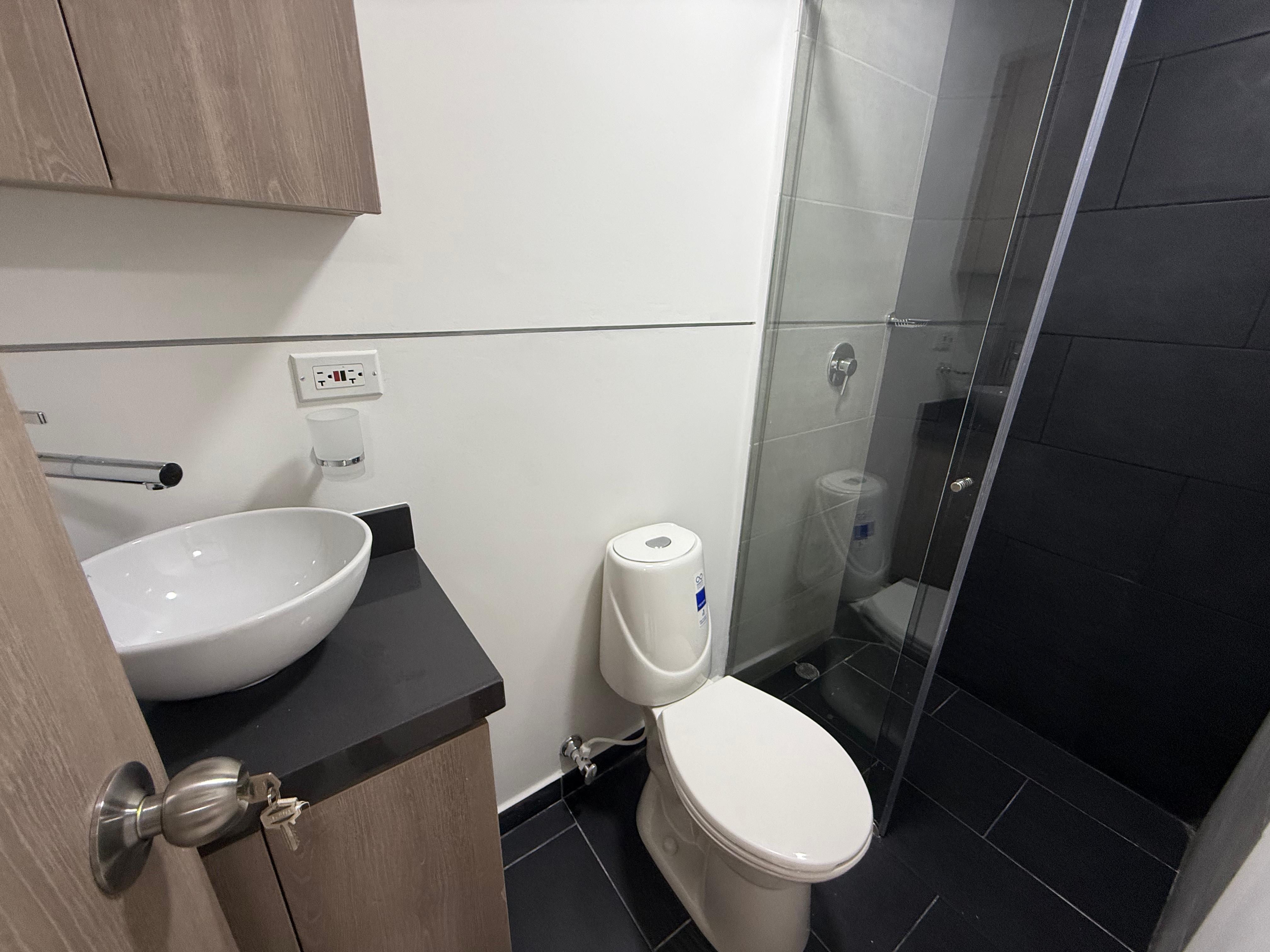 ARRIENDO APARTAESTUDIO EN NIQUIA PARTE BAJA