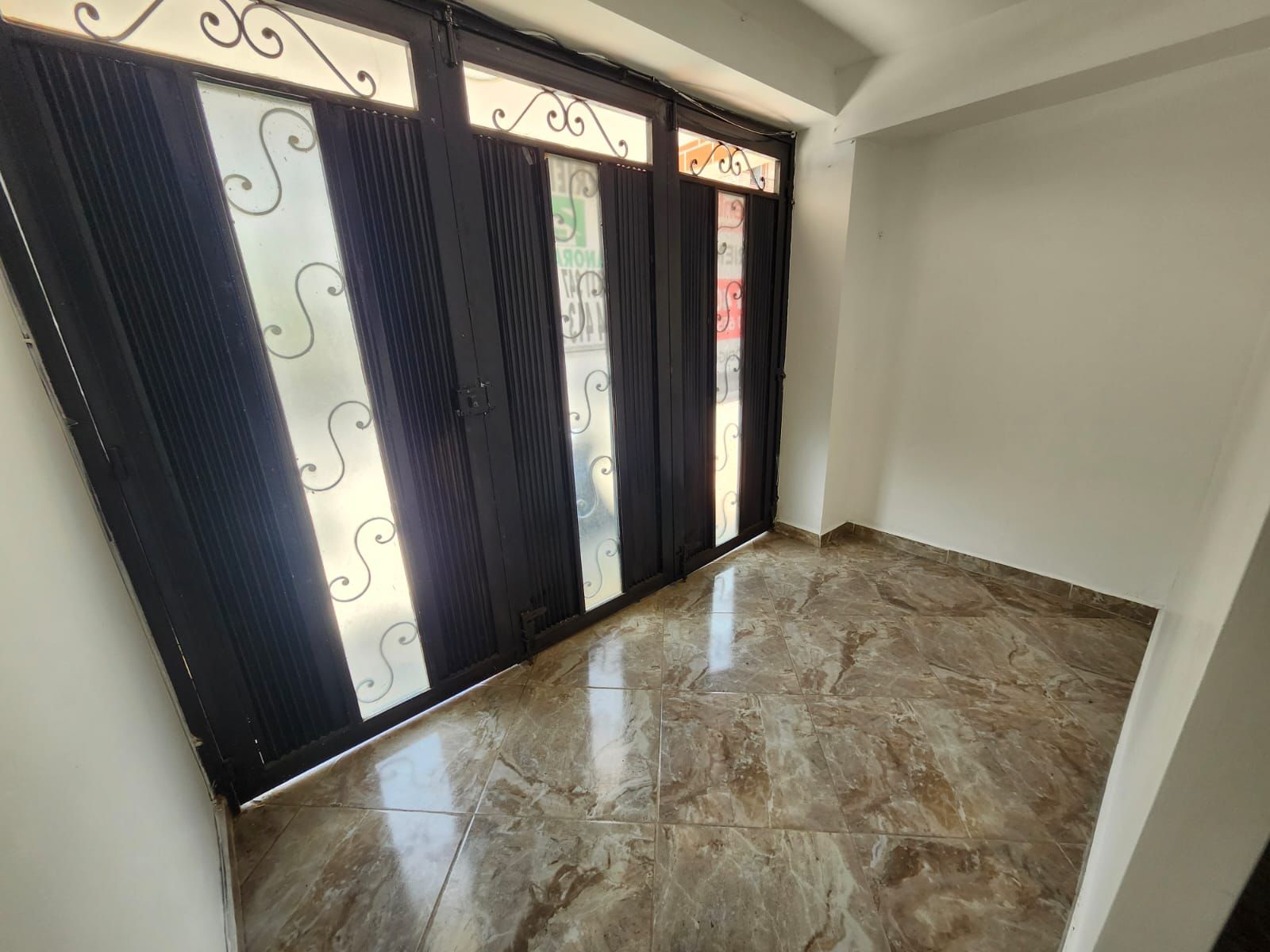 ARRIENDO APARTAESTUDIO EN SANTA MONICA