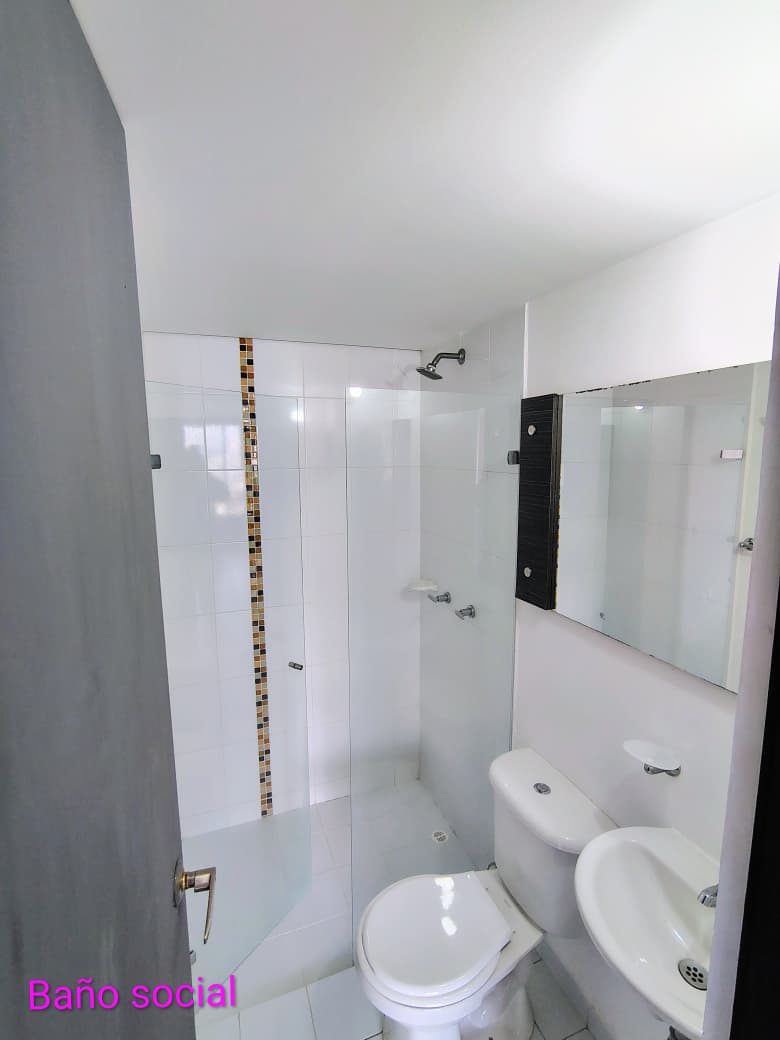 ARRIENDO APARTAMENTO EN RODEO ALTO