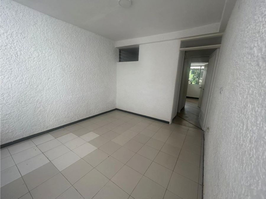 ARRIENDO CASA EN CALASANZ PARTE BAJA