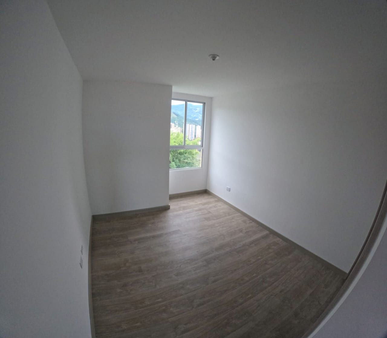 VENDO APARTAMENTO EN SABANETA LAS LOMITAS