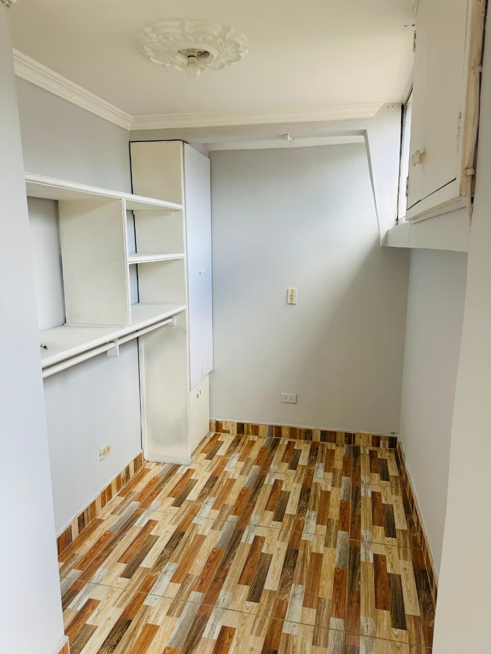 VENDO APARTAMENTO EN LAURELES ESTADIO