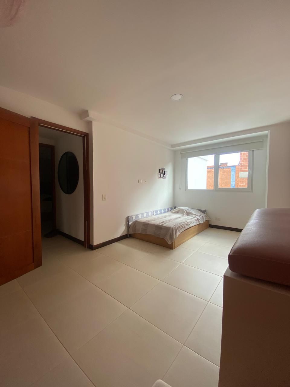 VENDO APARTAMENTO EN EL ESTADIO