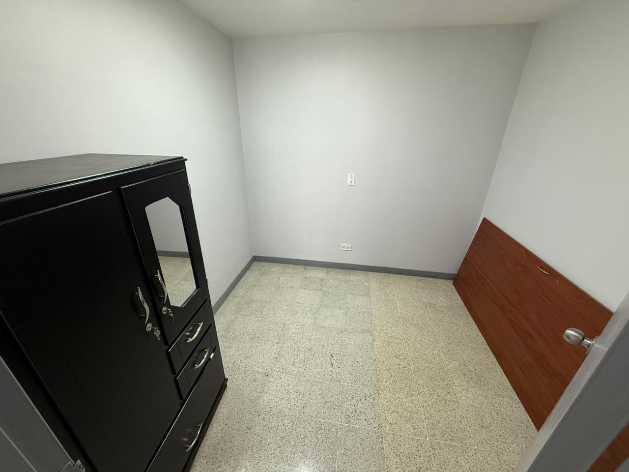 ARRIENDO APARTAMENTO EN EL VELODROMO