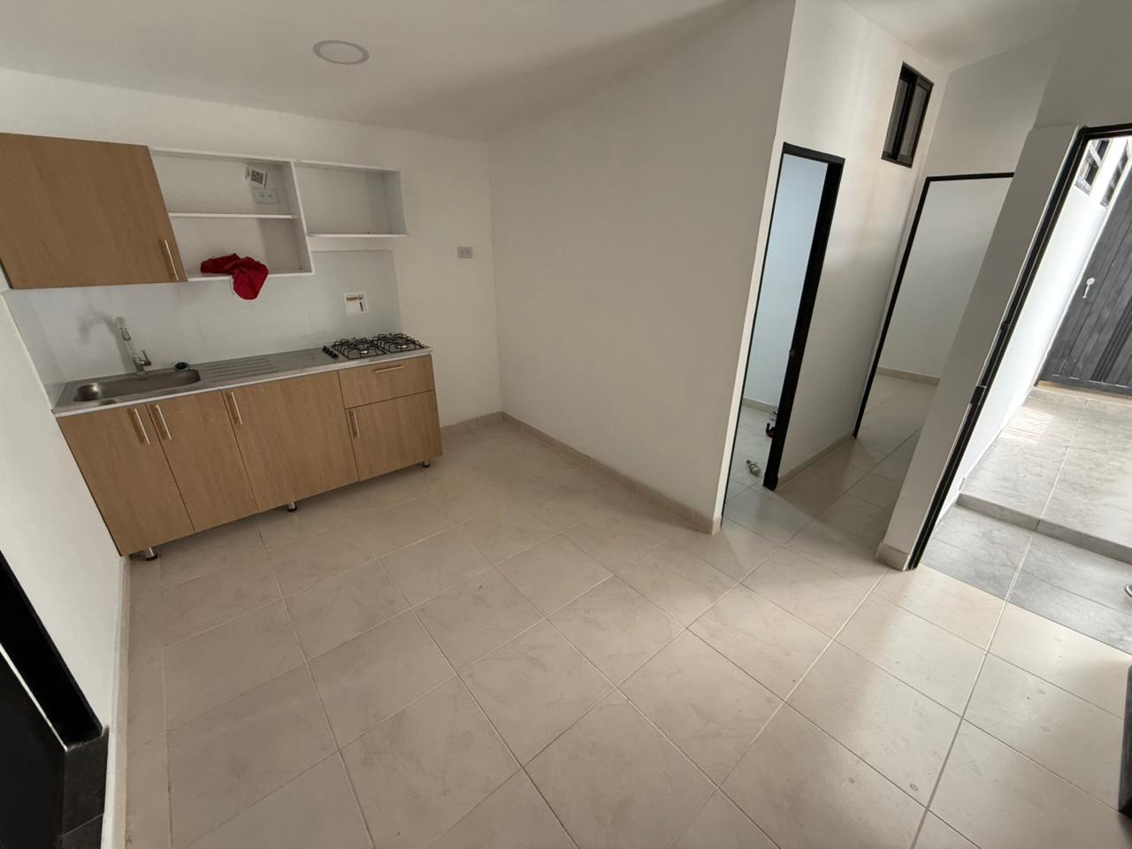 ARRIENDO APARTAESTUDIO EN LOS COLORES