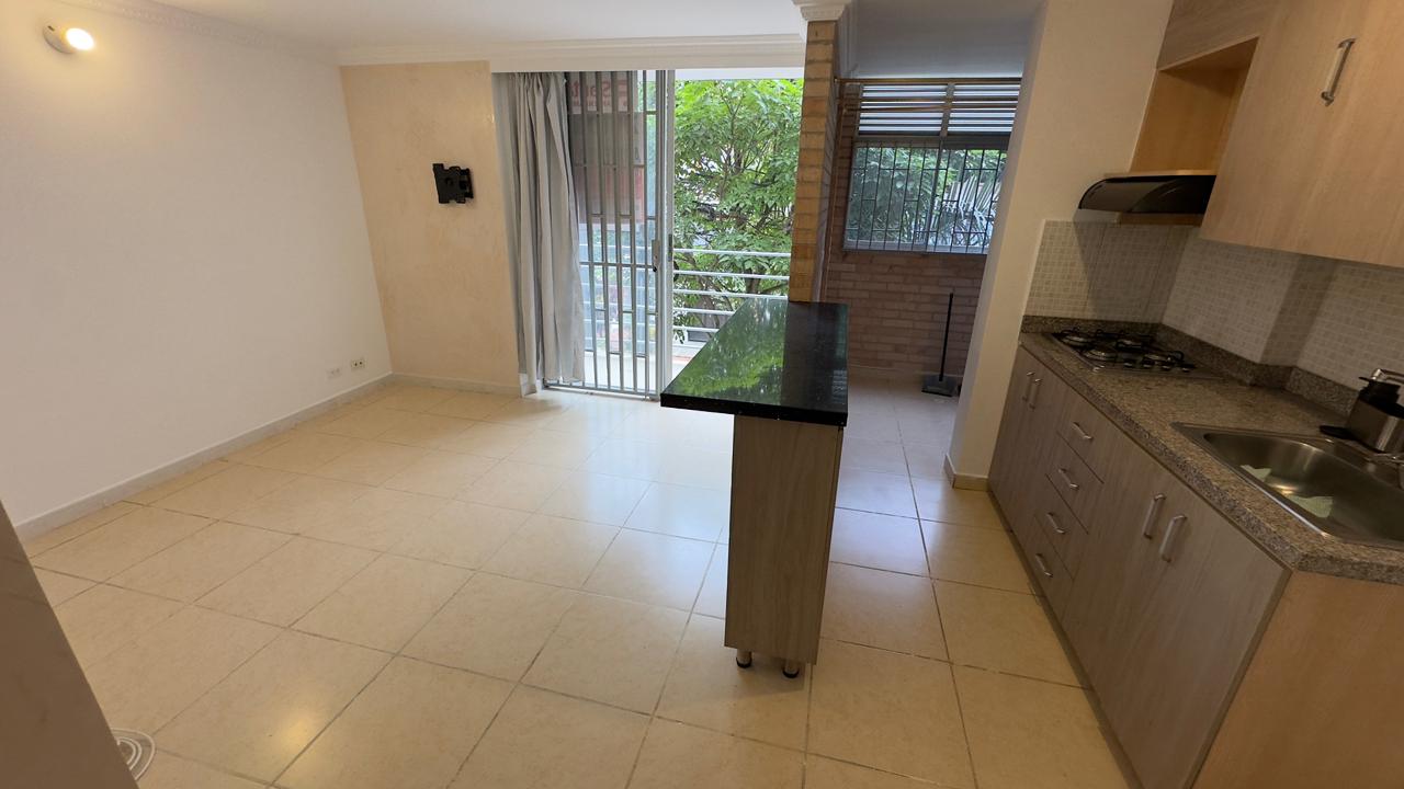 ARRIENDO APARTAESTUDIO EN EL VELODROMO