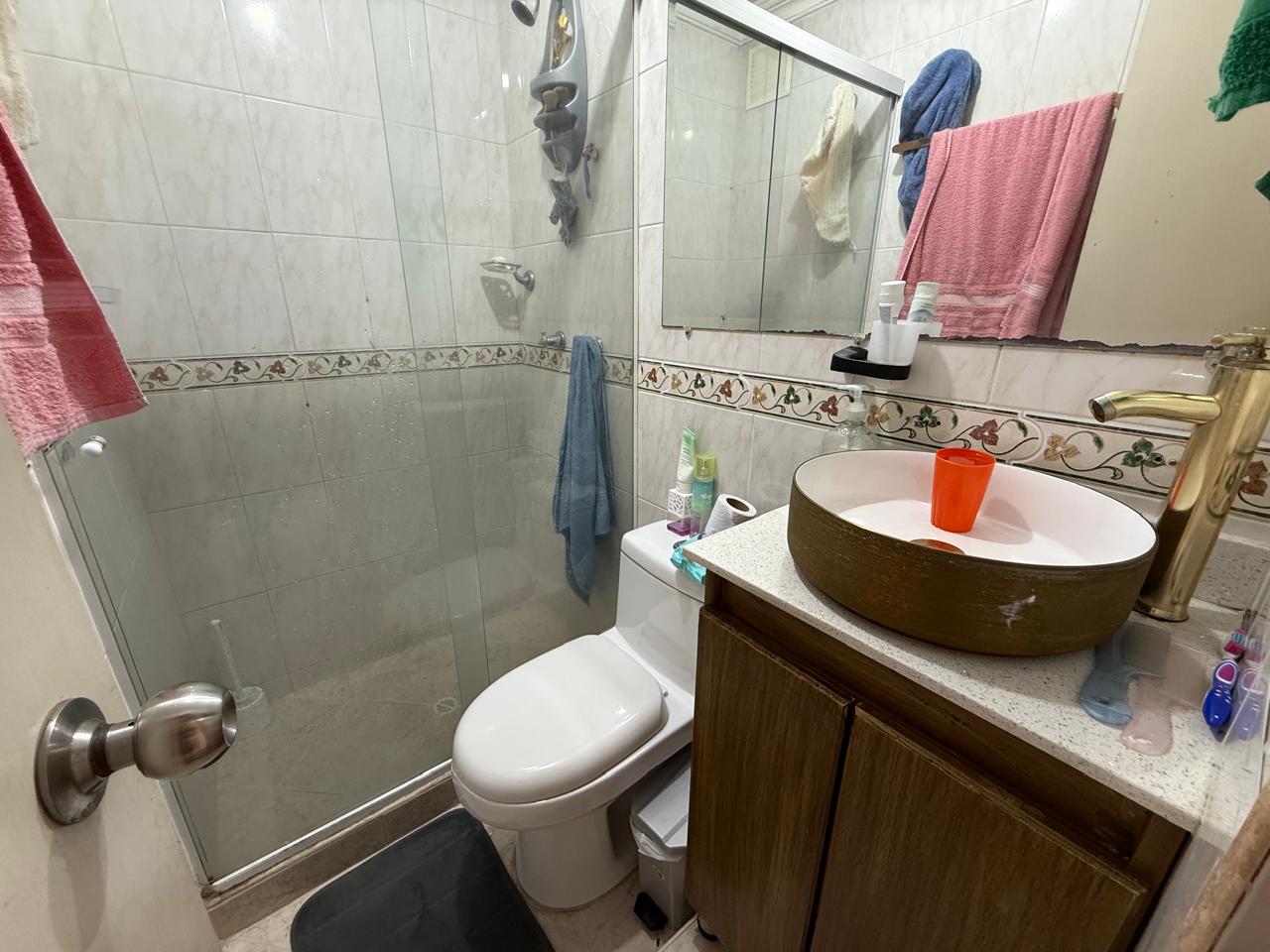 VENDO APARTAMENTO EN LAURELES