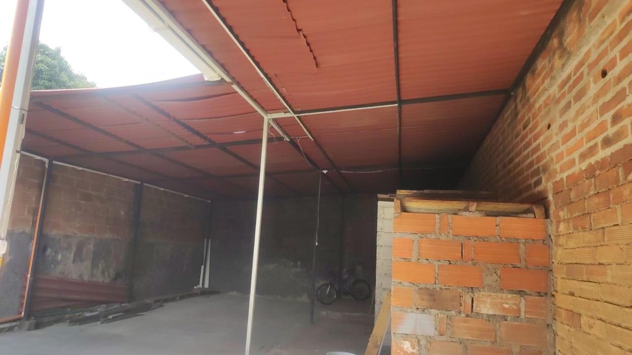 ARRIENDO BODEGA EN SANTA CRUZ LA ROSA