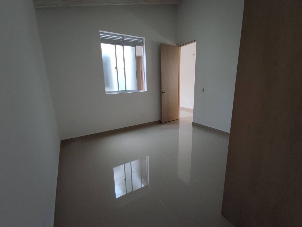 VENDO APARTAMENTO EN CALASANZ PARTE BAJA