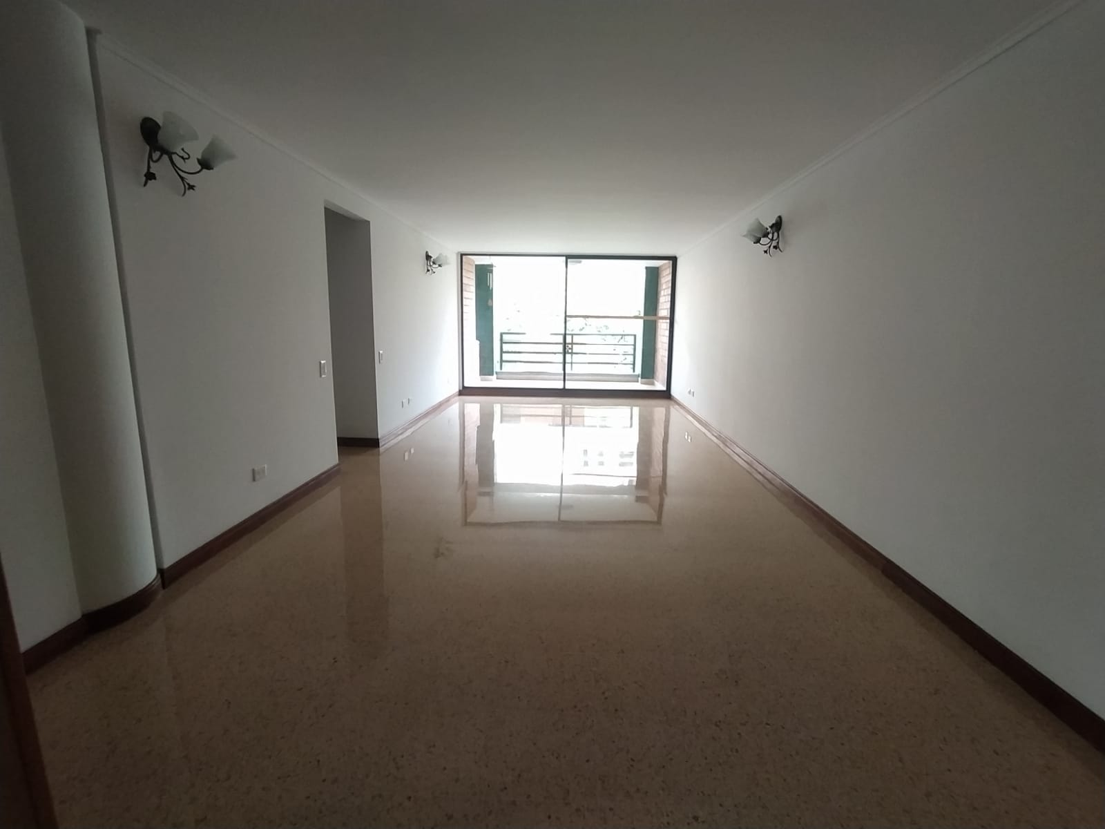 Arriendo Apartamento En Conquistadores