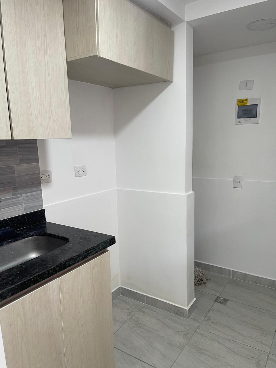 ARRIENDO APARTAESTUDIO EN ROBLEDO PAJARITO+