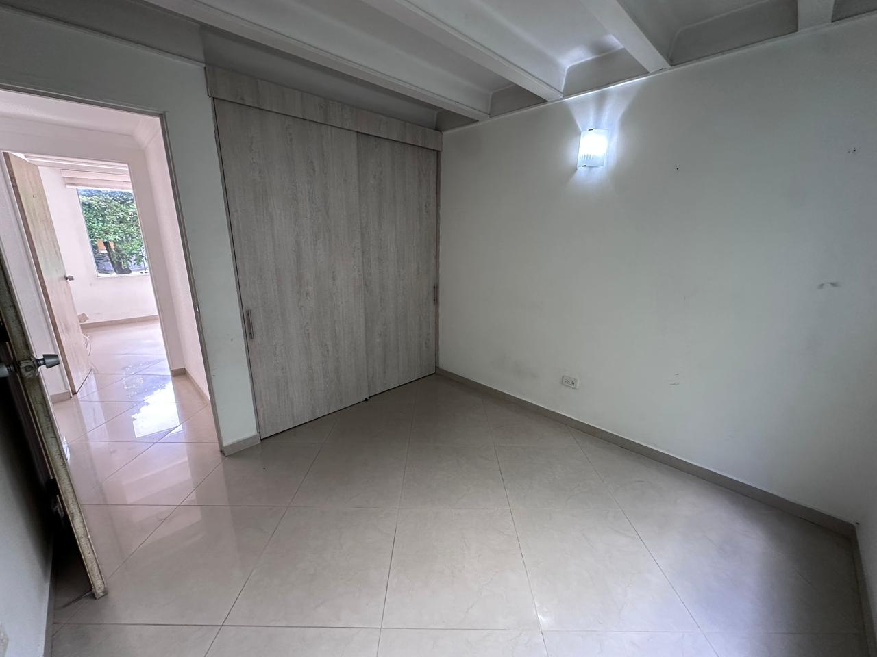 ARRIENDO APARTAMENTO EN SANTA MONICA