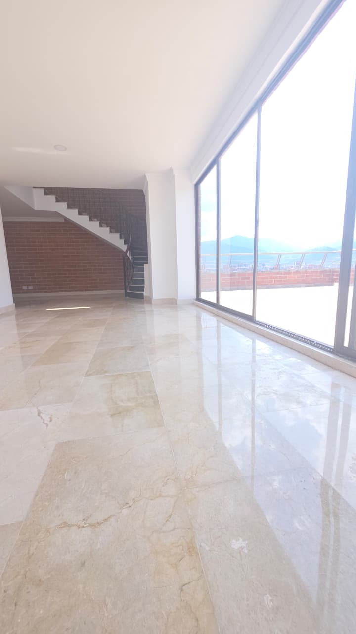 VENDO APARTAMENTO PENTHOUSE DUPLEX EN CONQUISTADORES