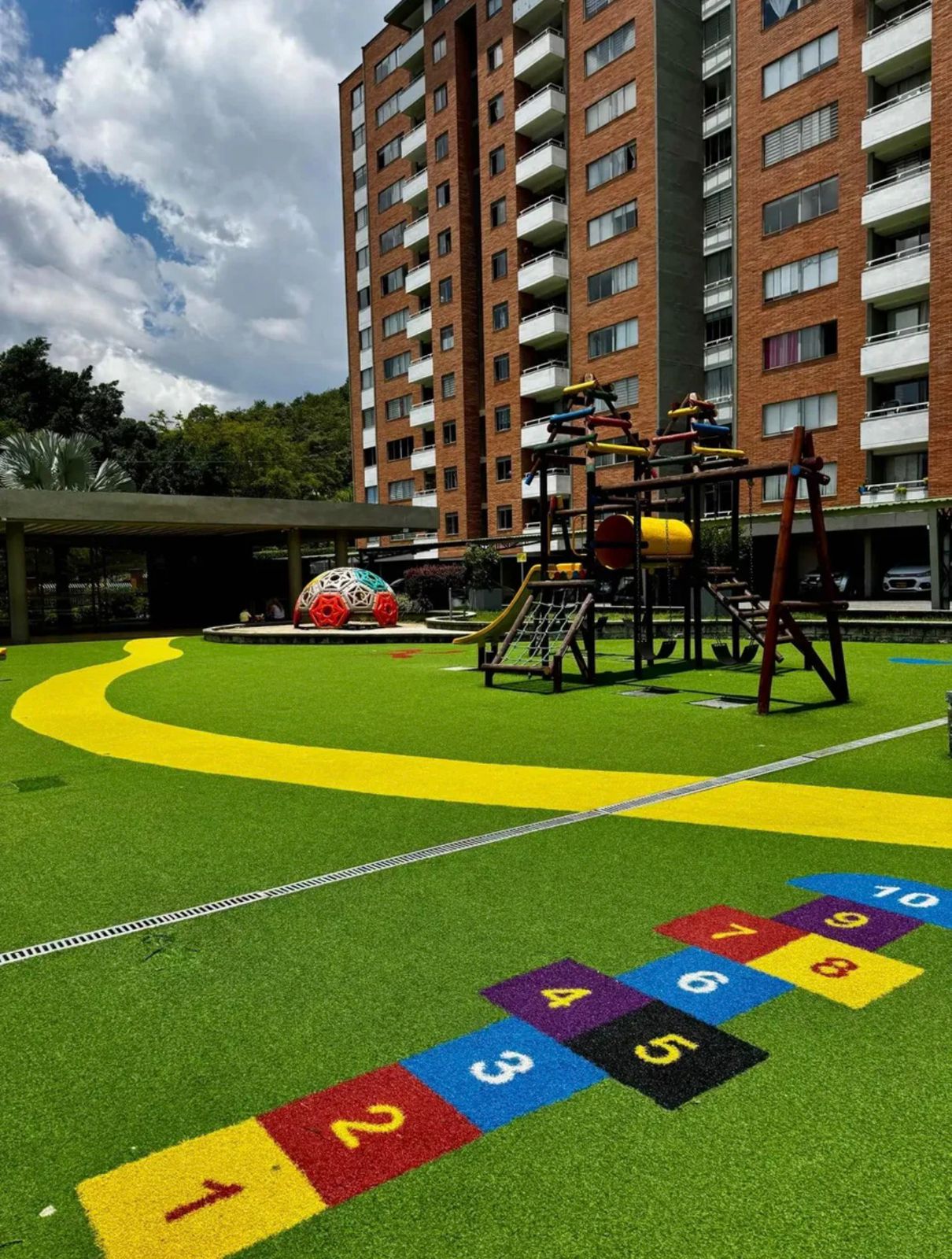 VENDO APARTAMENTO EN LAURELES CAMPESTRE