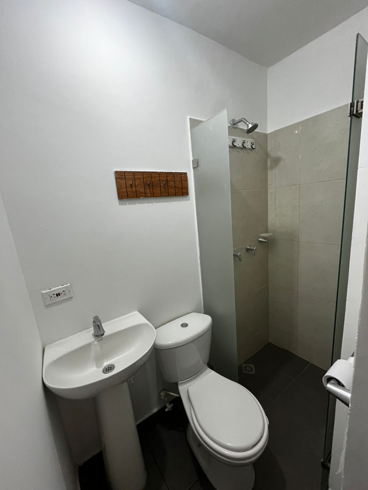 Arriendo Local Sector La Floresta