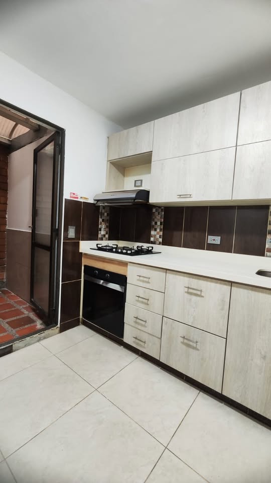 VENDO APARTAMENTO SIMON BOLIVAR
