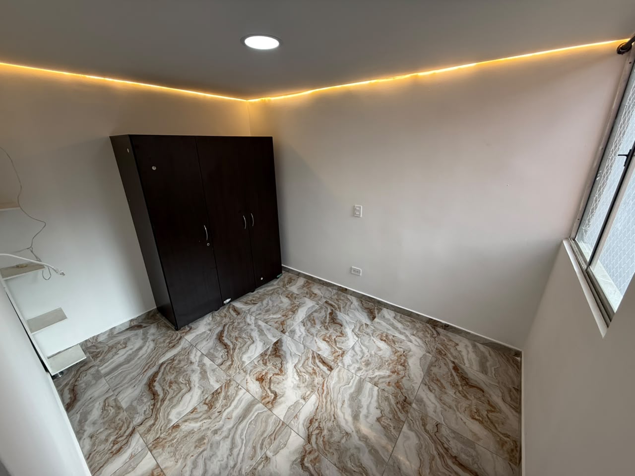 ARRIENDO APARTAMENTO EN ROBLEDO SANTA MARIA