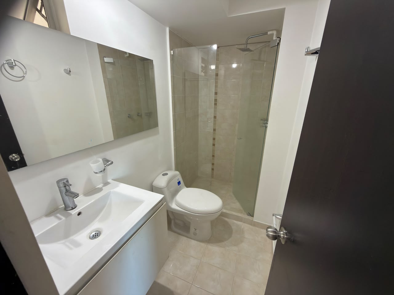 ARRIENDO APARTAMENTO EN LA LOMA DE LOS BERNAL