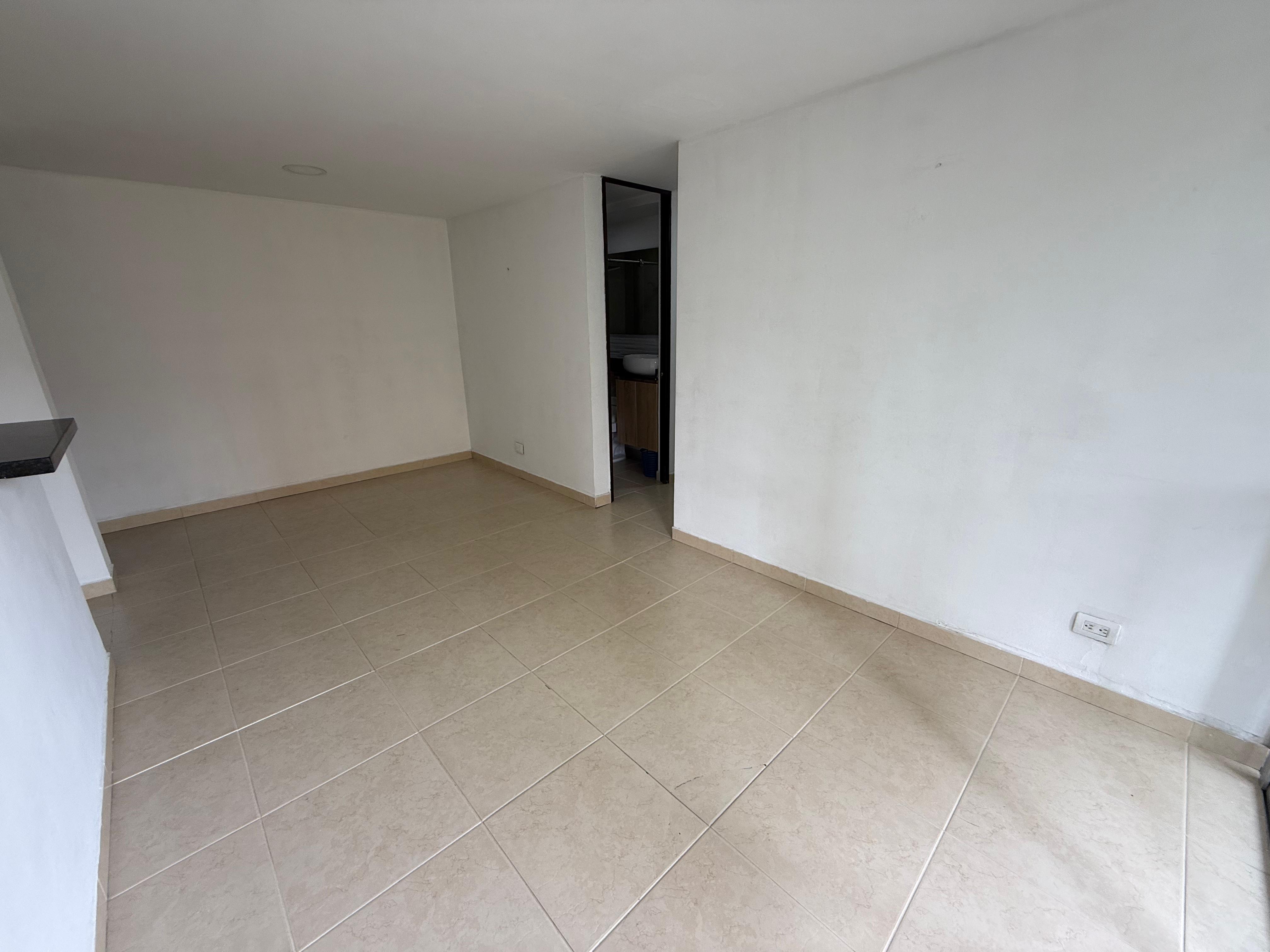 Arriendo Apartamento Calasan