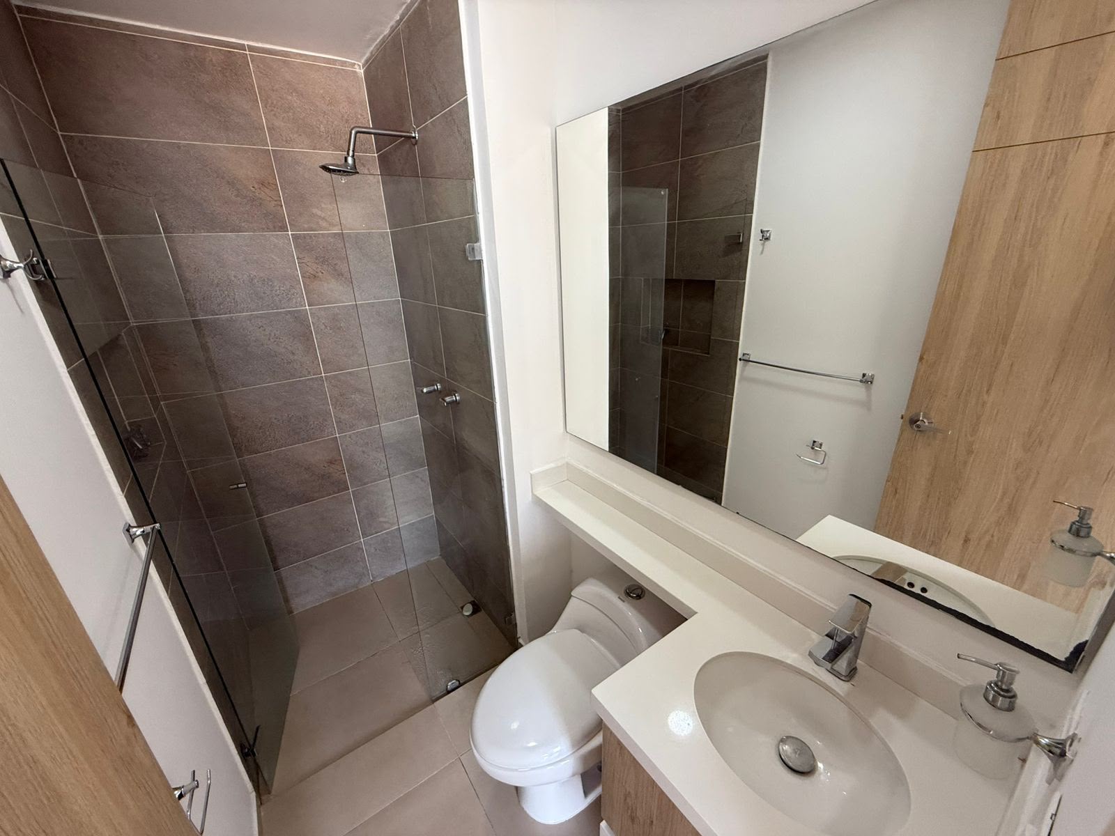 ARRIENDO APARTAESTUDIO EN CALASANZ PARTE BAJA