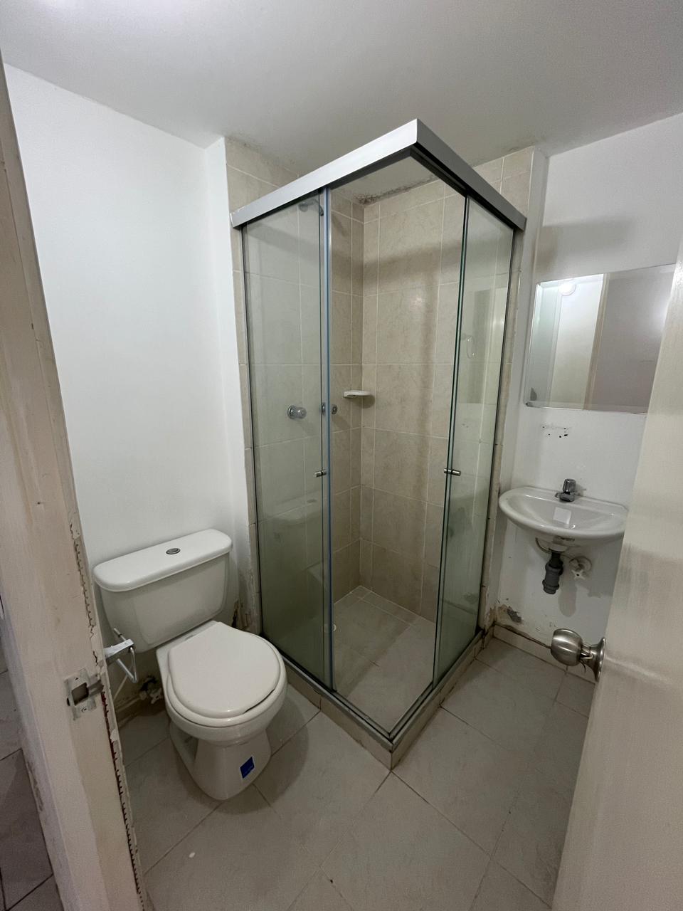 Arriendo Aparta Estudio Robledo Pajarito