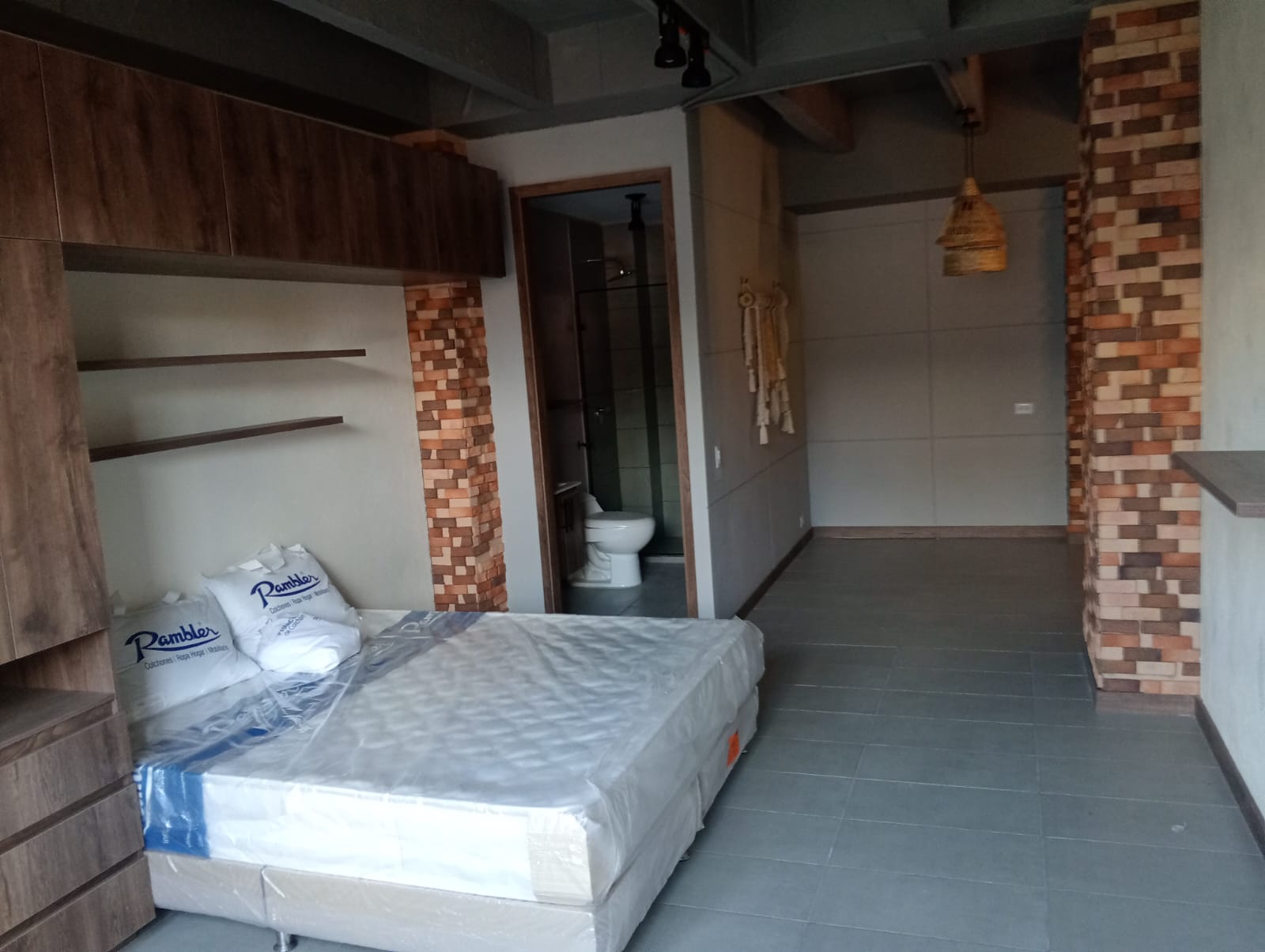 ARRIENDO APARTAESTUDIO TIPO LOFT EN EL ESTADIO