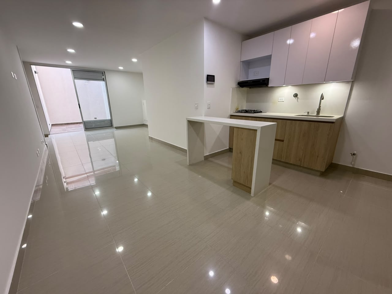 ARRIENDO APARTAESTUDIO EN CALASANZ PARTE BAJA