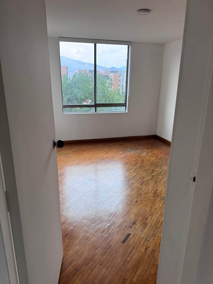 ARRIENDO APARTAMENTO EN LA CASTELLANA