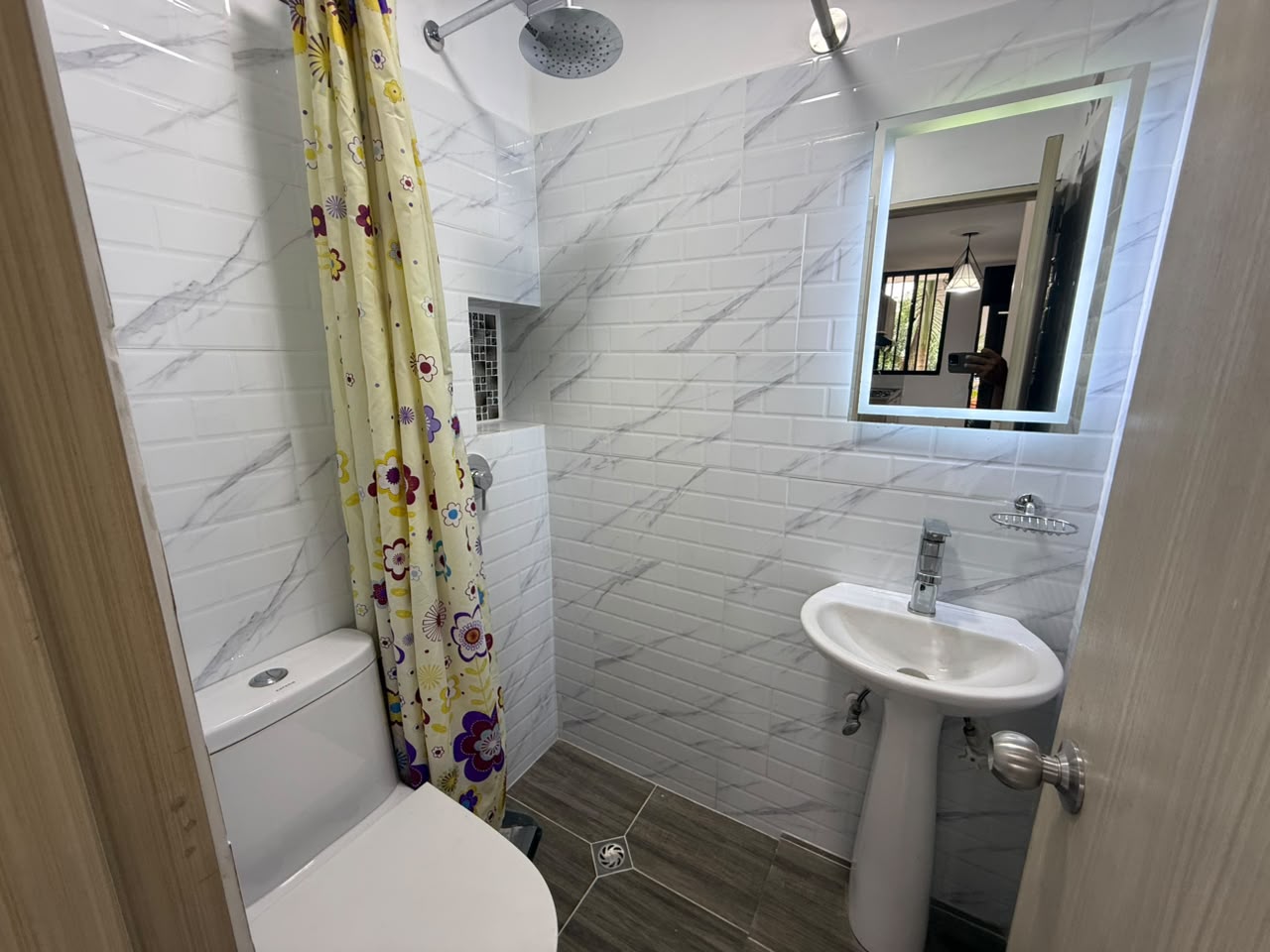 ARRIENDO APARTAESTUDIO EN BELEN ROSALES