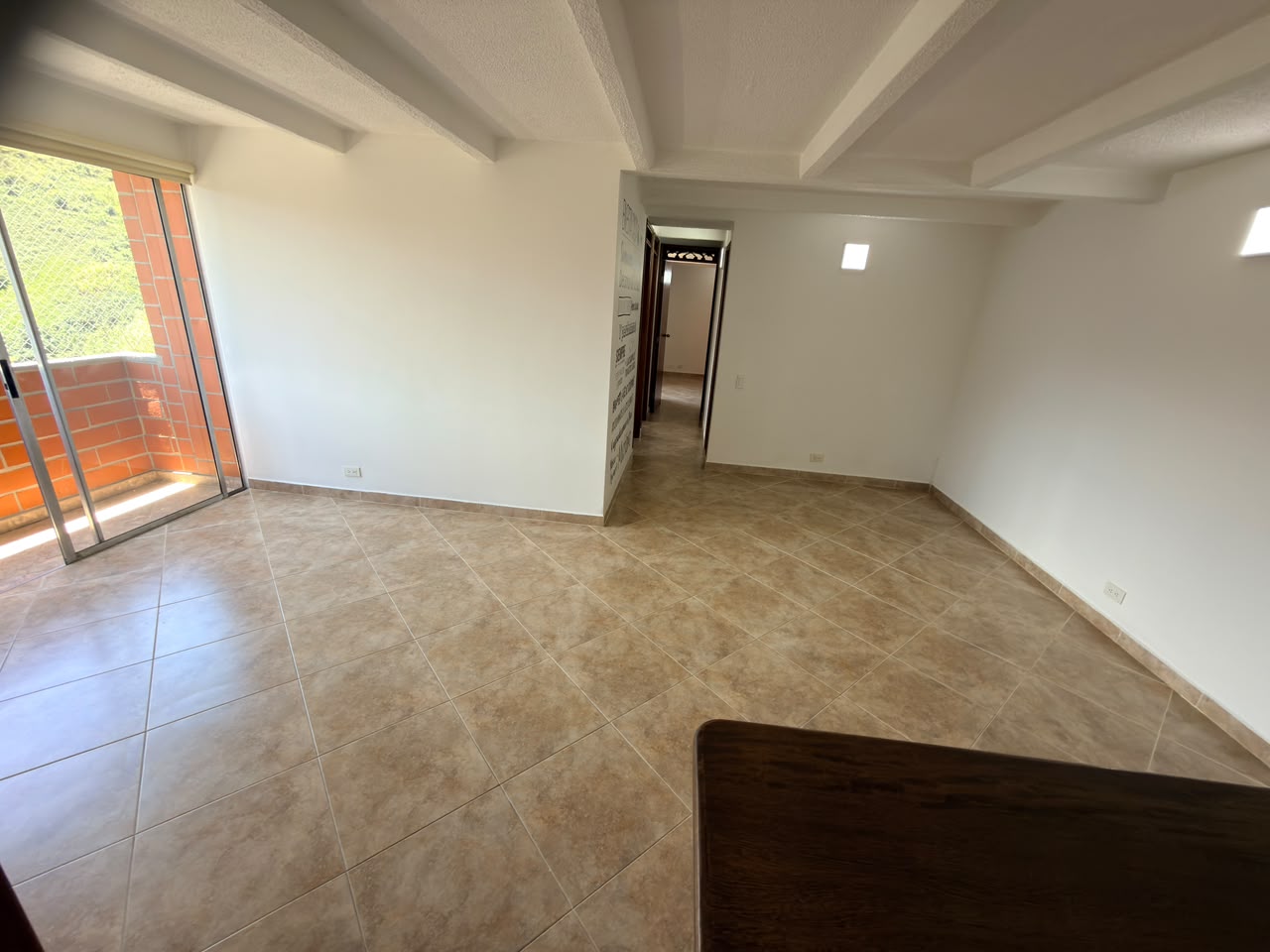 ARRIENDO APARTAMENTO EN LOMA DE LOS BERNAL