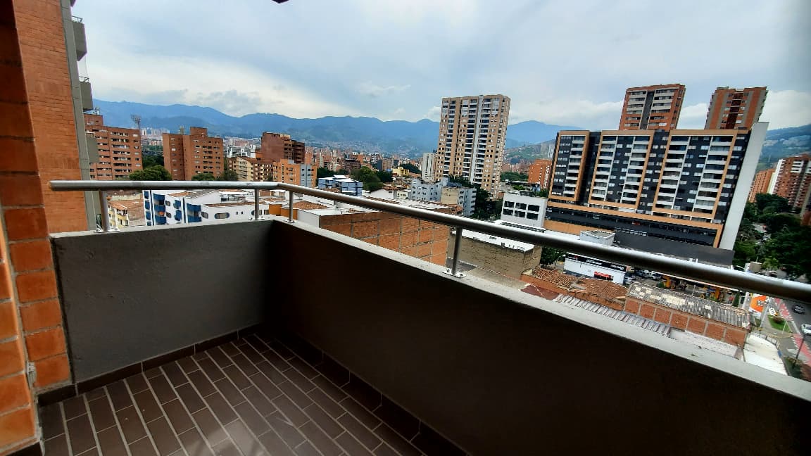 Arriendo apartamento los colores