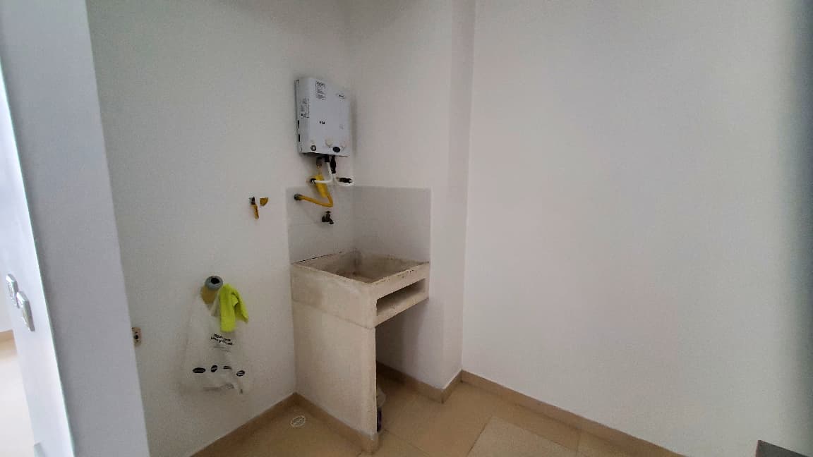 Arriendo apartamento en Calasanz