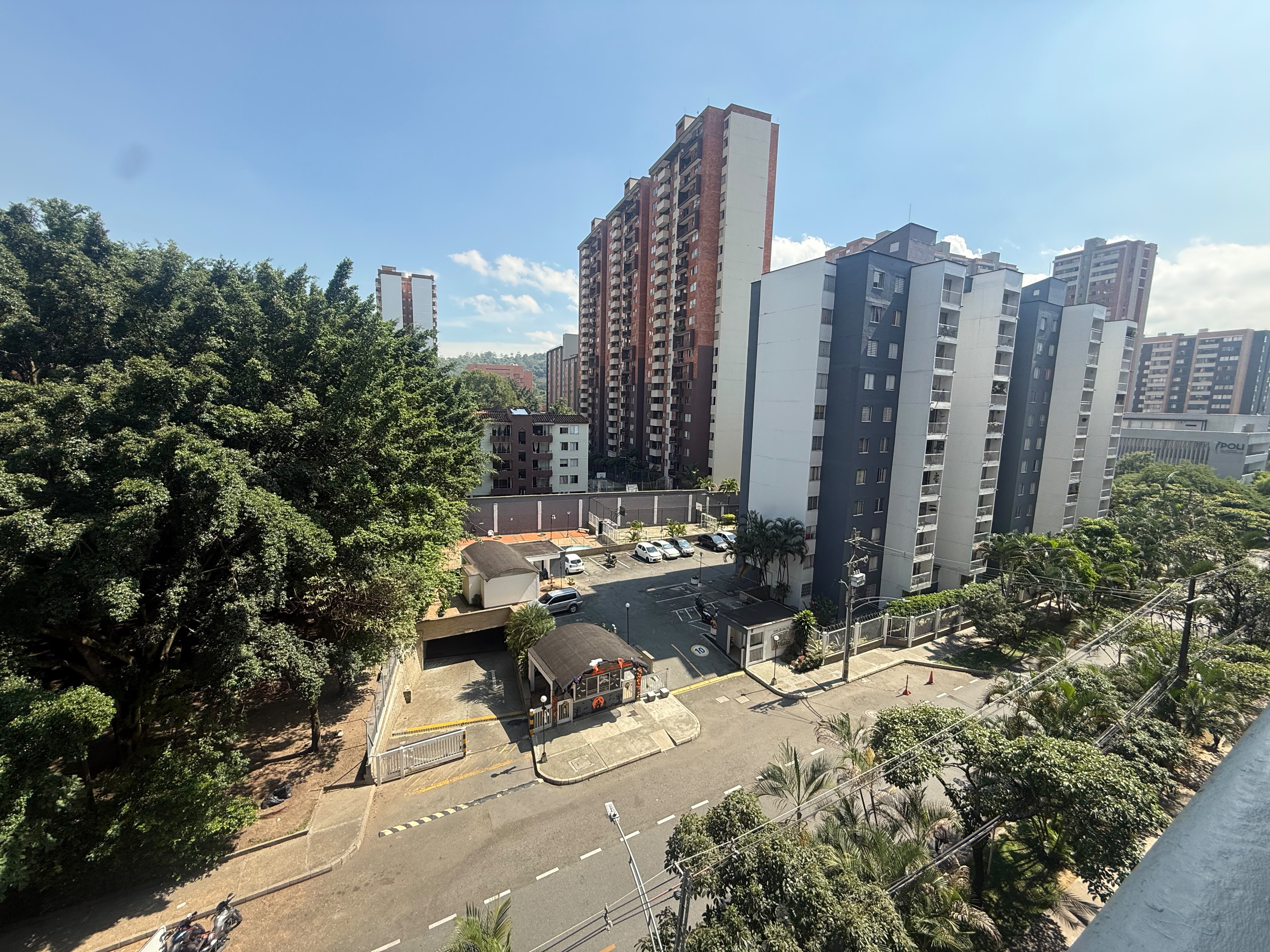 Arriendo Apartamento Los Colores