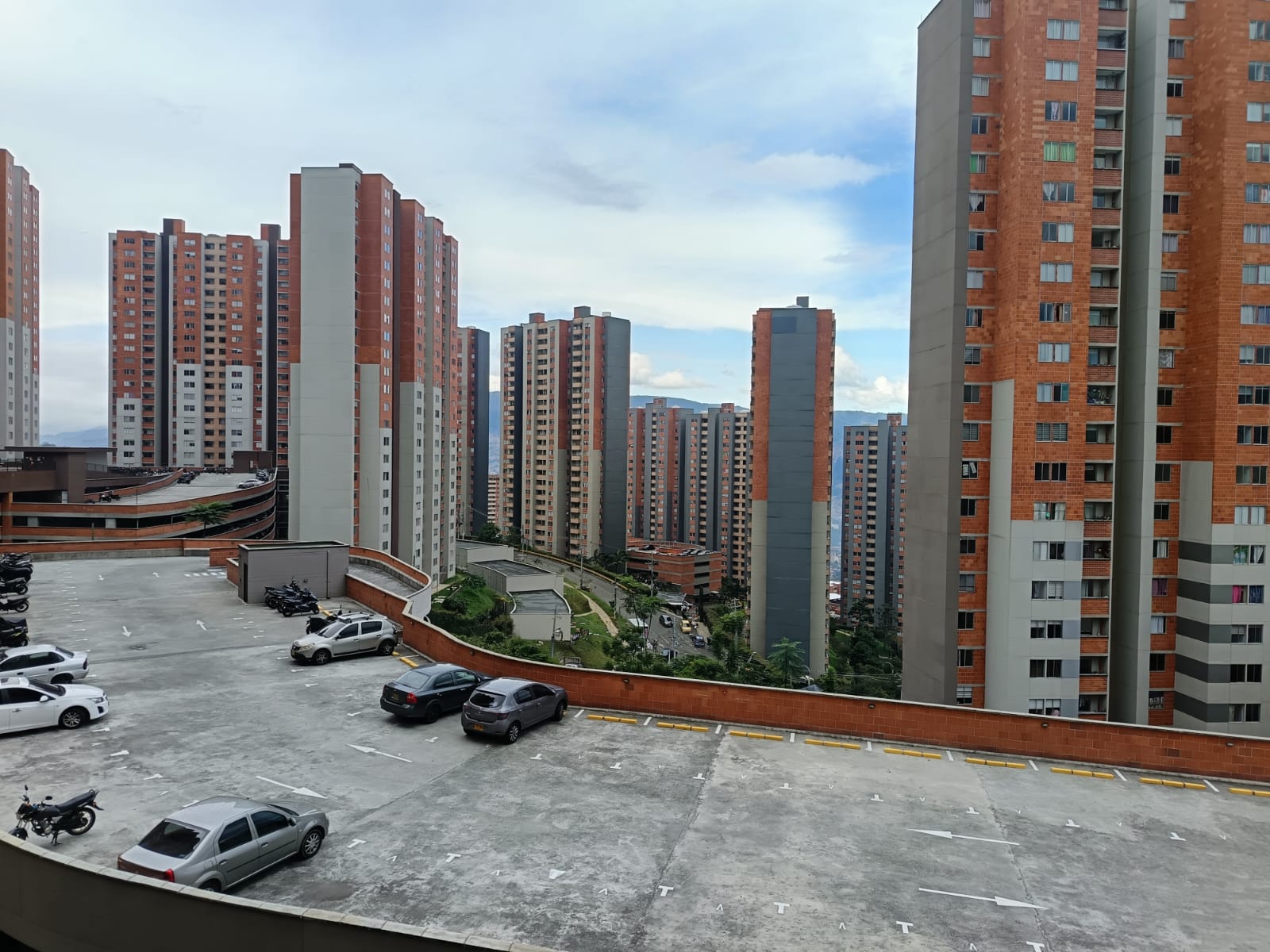 Arriendo Apartamento Robledo Pajarito