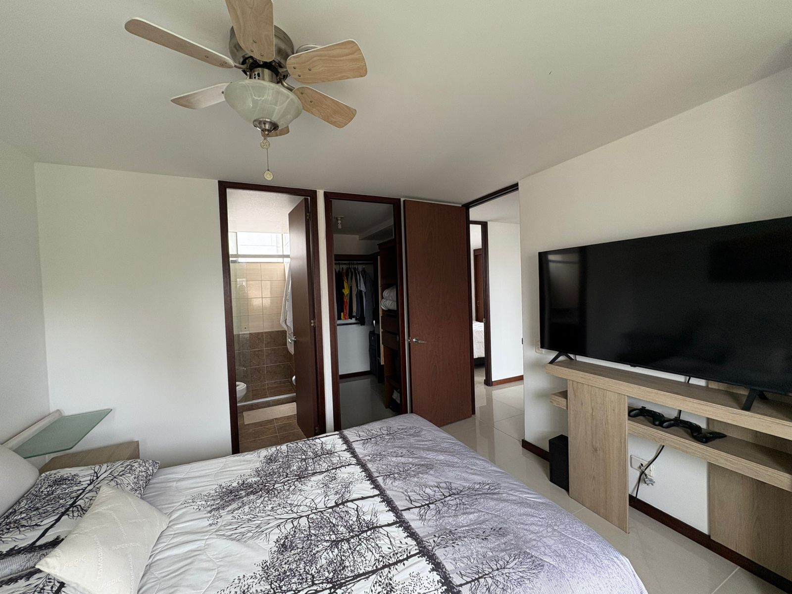 ARRIENDO APARTAMENTO LAURELES
