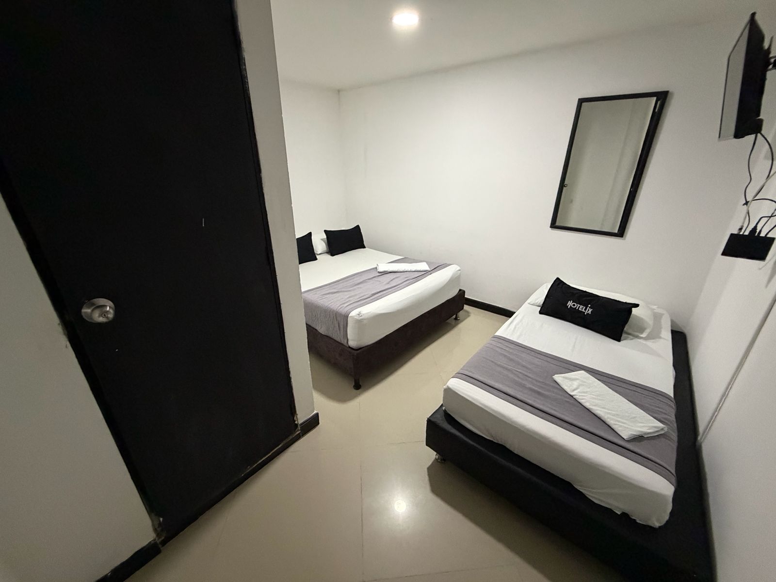 VENDO HOTEL EN LAURELES