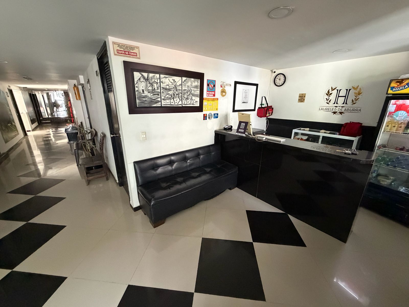 VENDO HOTEL EN LAURELES