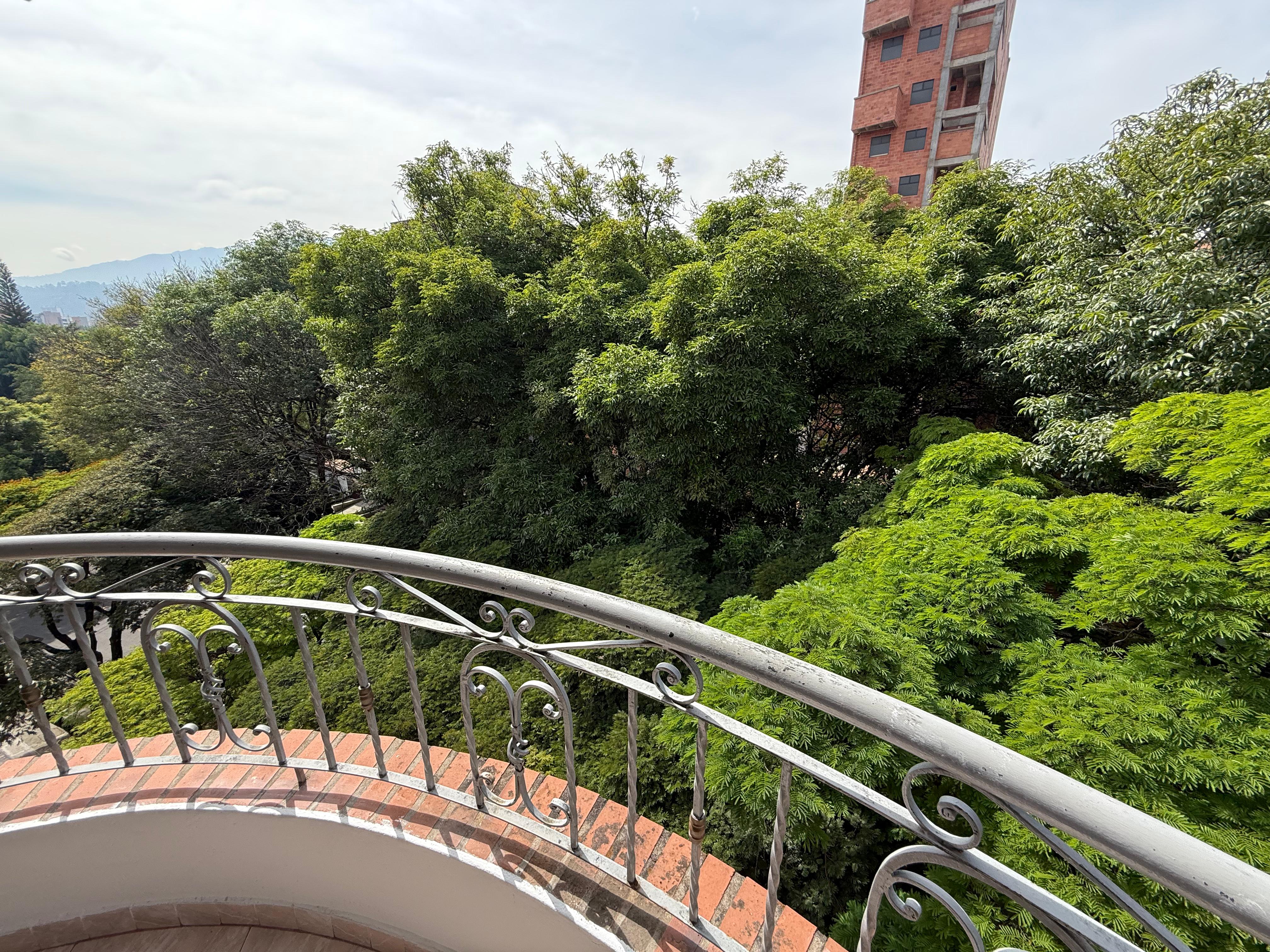 VENDO APARTAMENTO EN LA FLORESTA