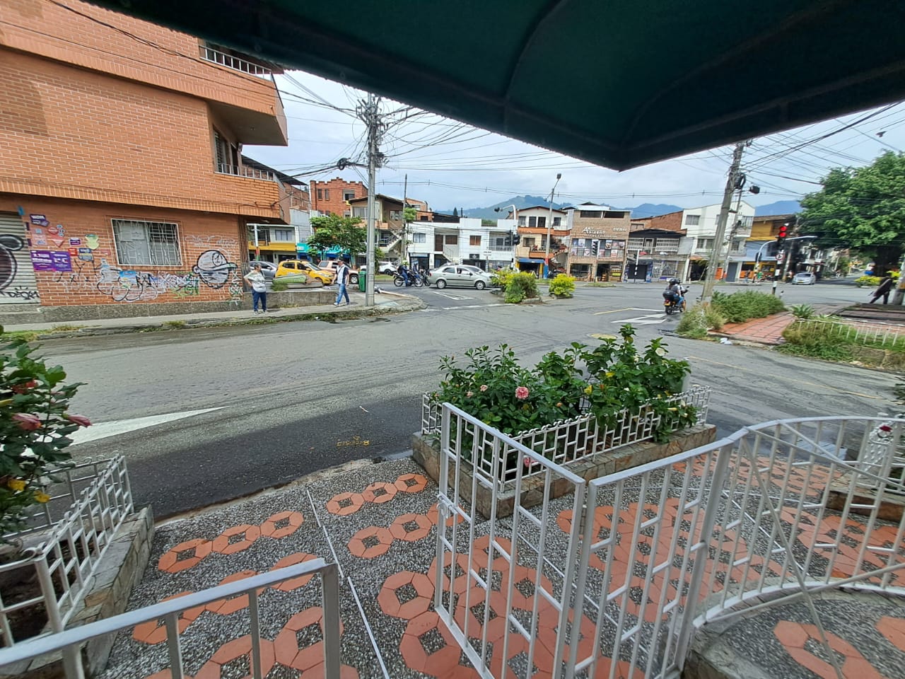 ARRIENDO LOCAL BELEN LA GLORIA