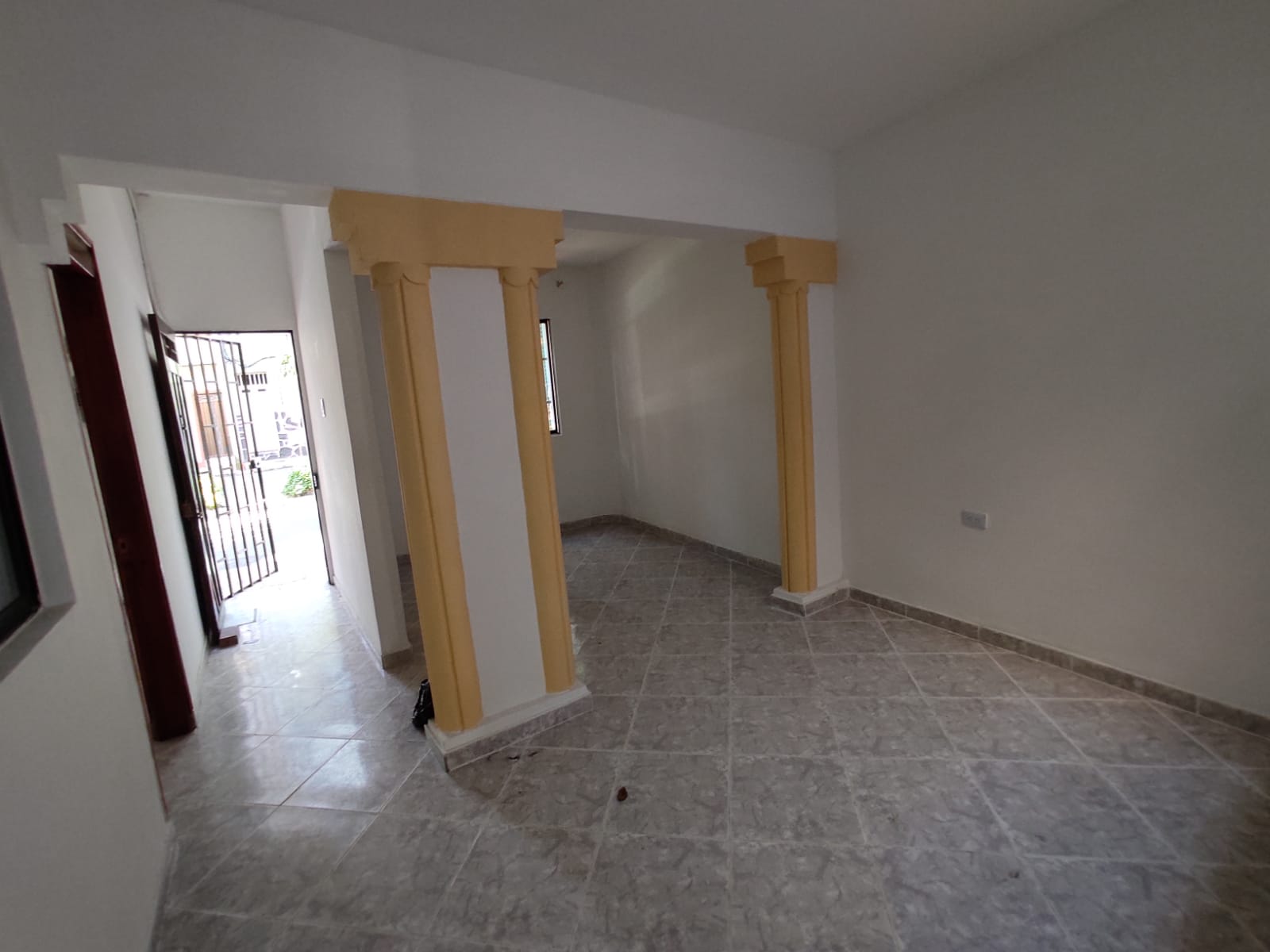 ARRIENDO CASA COMERCIAL INDEPENDIENTE SANTA MONICA