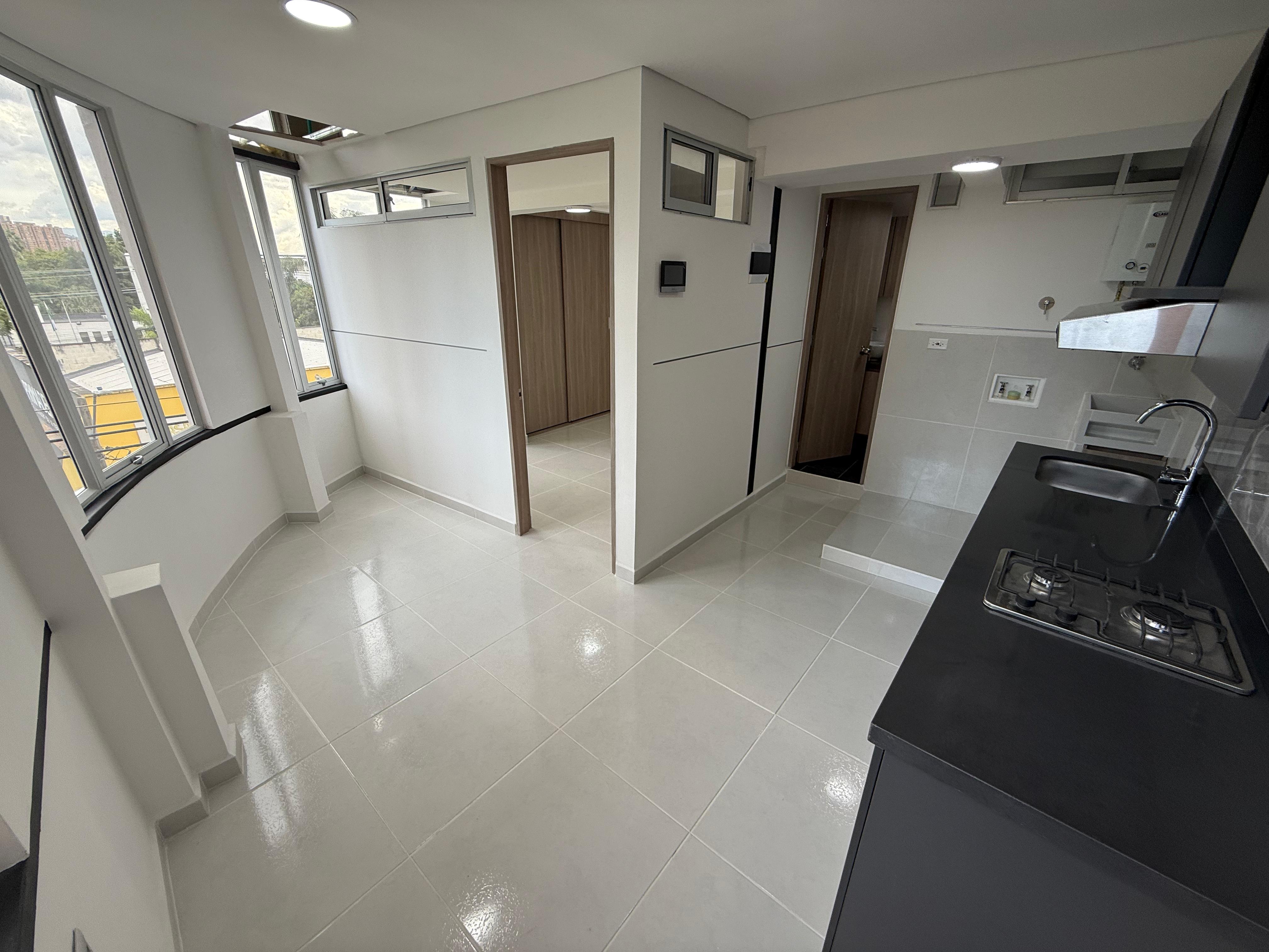 ARRIENDO APARTAESTUDIO EN NIQUIA PARTE BAJA