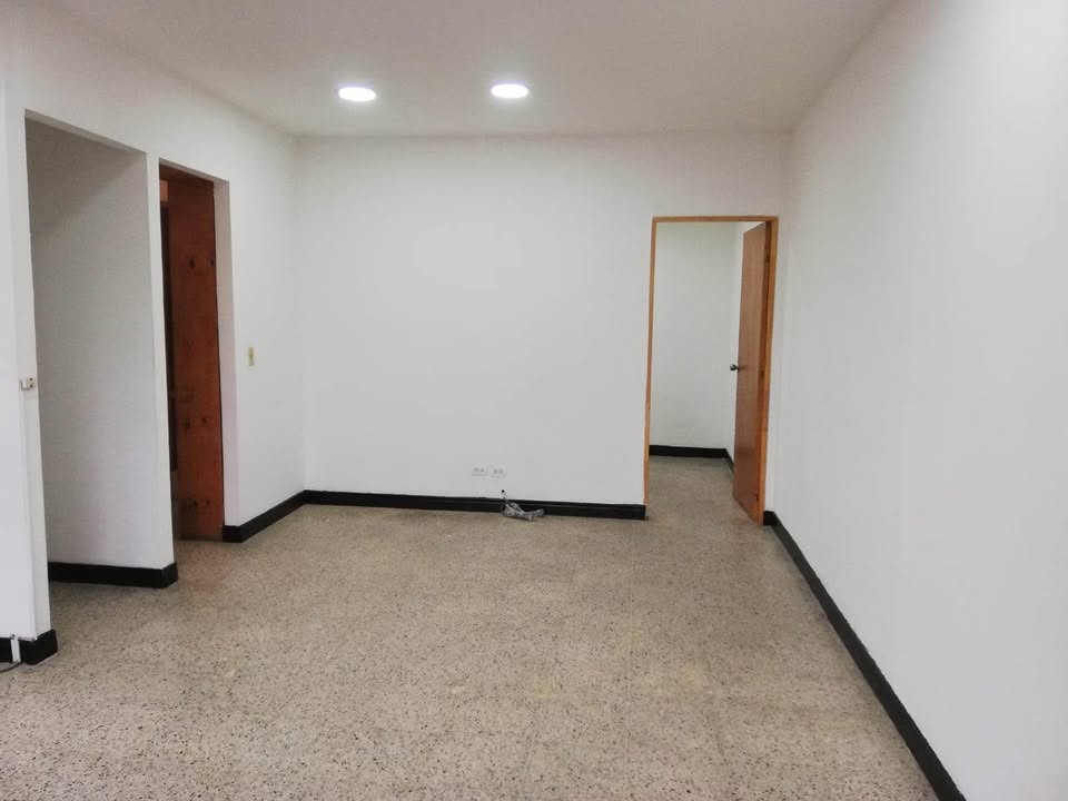ARRIENDO LOCAL EN CC CONTEMPORÁNEO